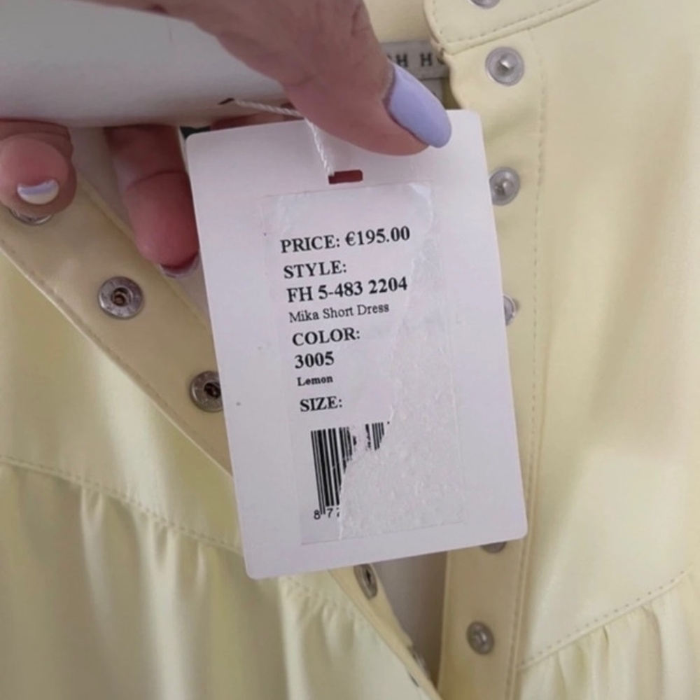 Dress from fifth house